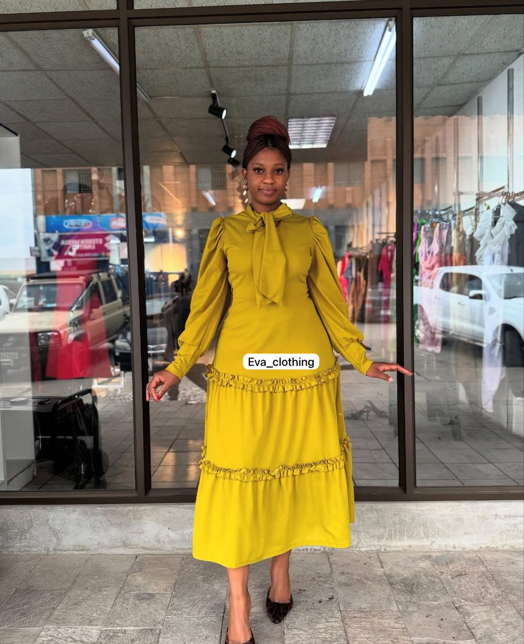 Ribbon Design Round Neck Puff Shoulder Pleat Midi Dress