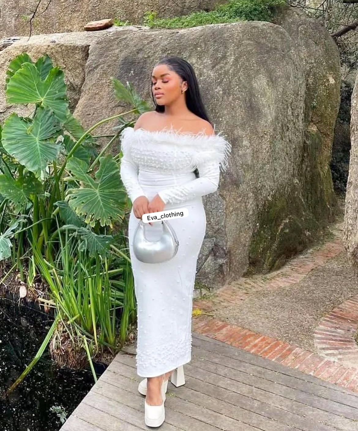 Feather Off Shoulder Beaded Detailed Dress.